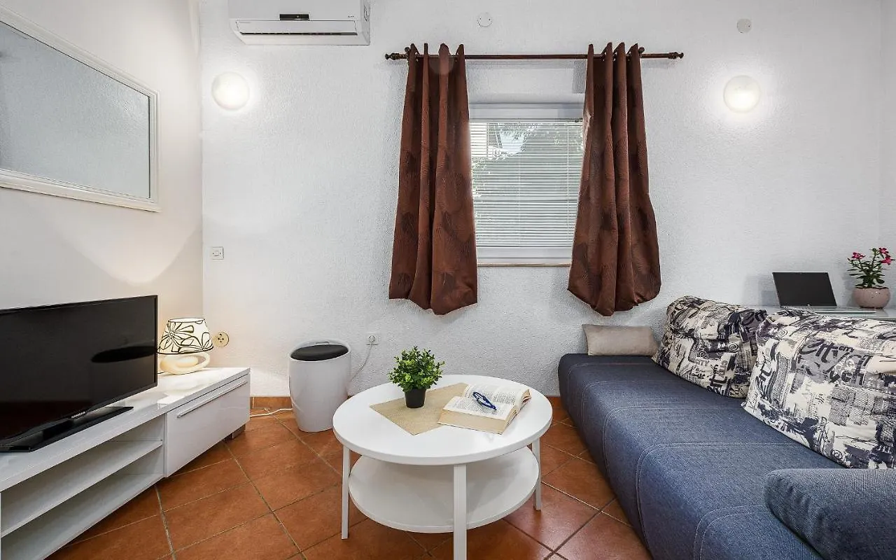 Apartments Finka Terzic Zbandaj